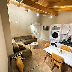 https://rias-penthouse.albaniahotels.org